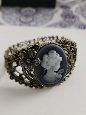 New Cameo Bracelet
